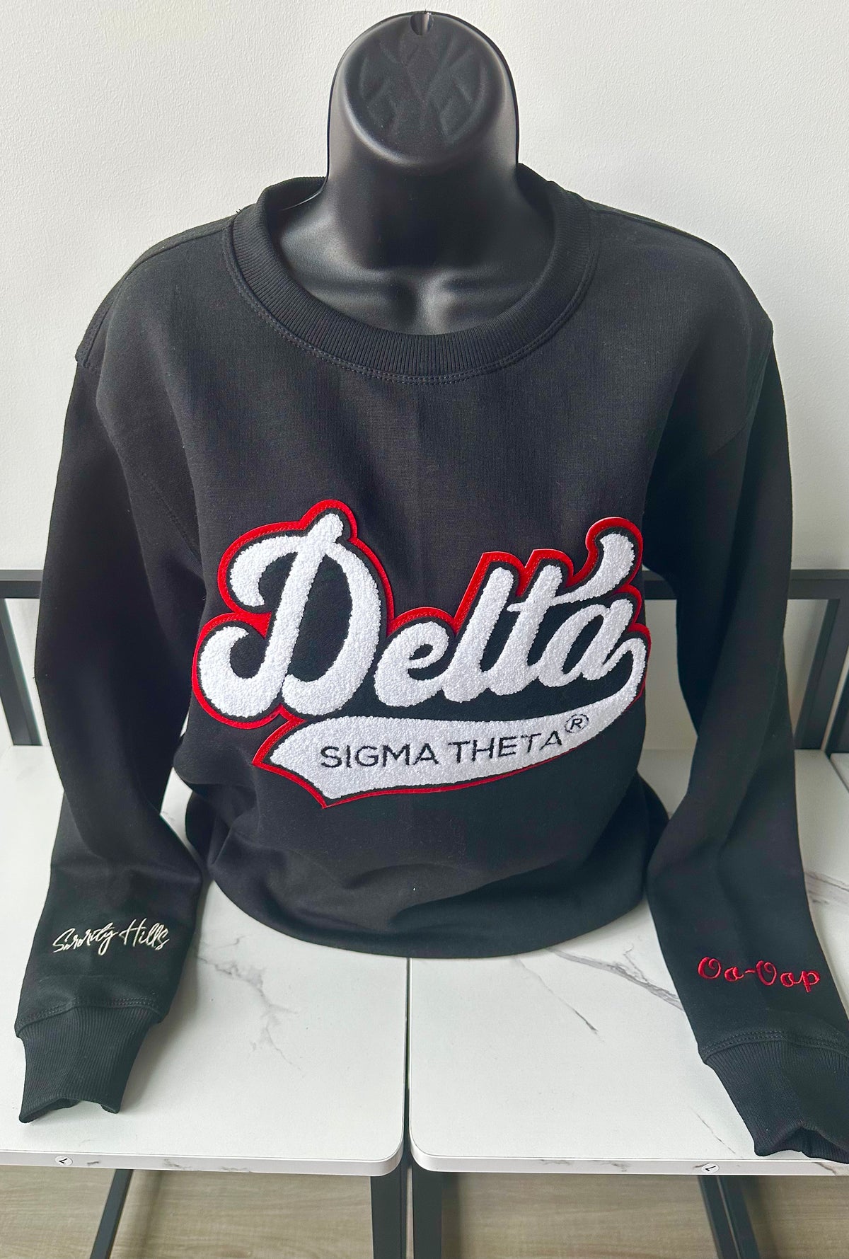 Final Sale Delta Black Sweatshirt
